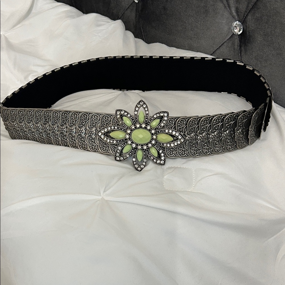Floral Buckle Belt with Green Accents